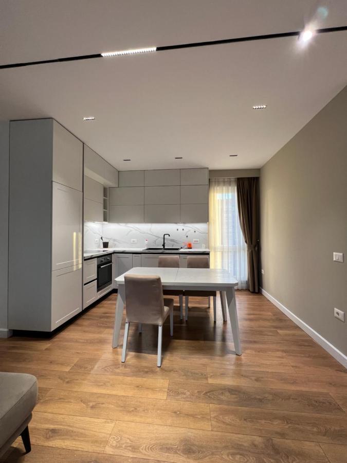 Blanc 7 Apartment Tirana Exterior foto
